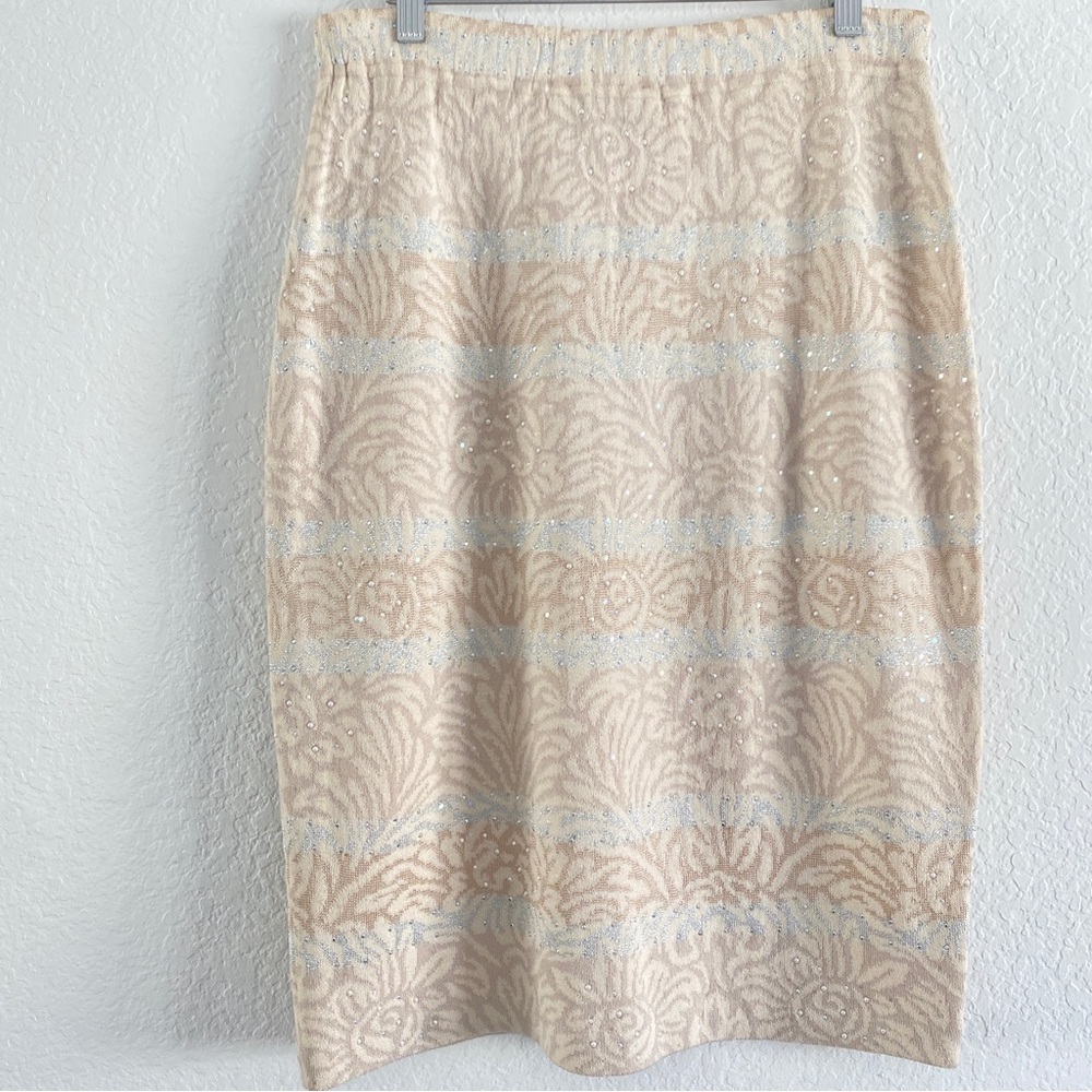 St. John Cream and Silver Textured Pencil Skirt